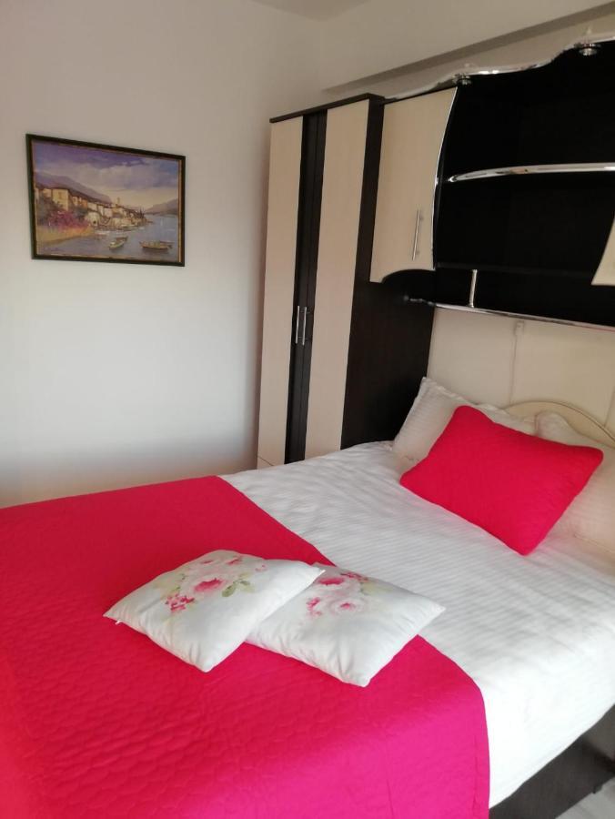 Kolonaki Domus Apartment Iasi Extérieur photo